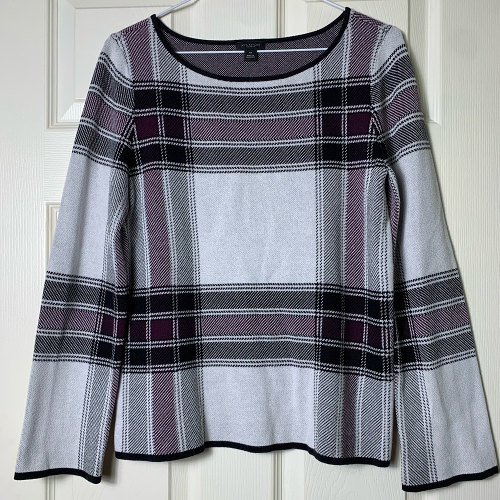 Ann Taylor | Plaid Long Sleeve Relaxed Fit Sweater - XS